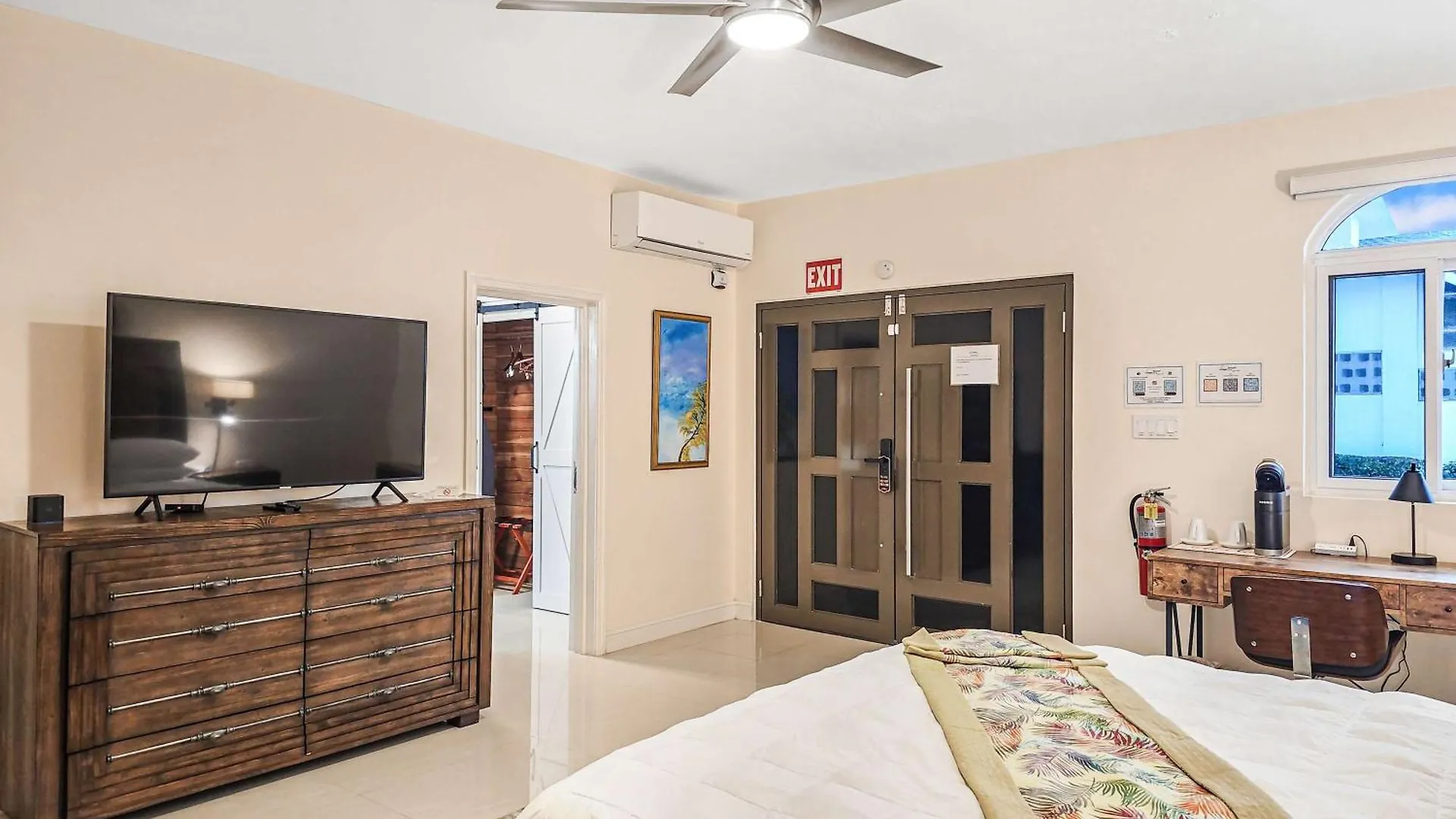 Hospitality Expert Bts 10Br Pool Beach Montego Bay