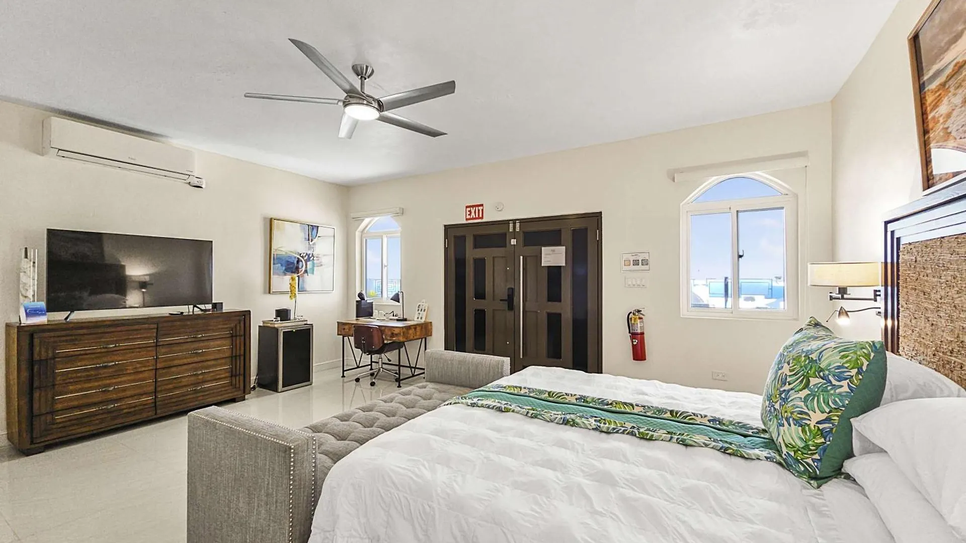 Hospitality Expert Bts 10Br Pool Beach Montego Bay 0*,  Jamaica