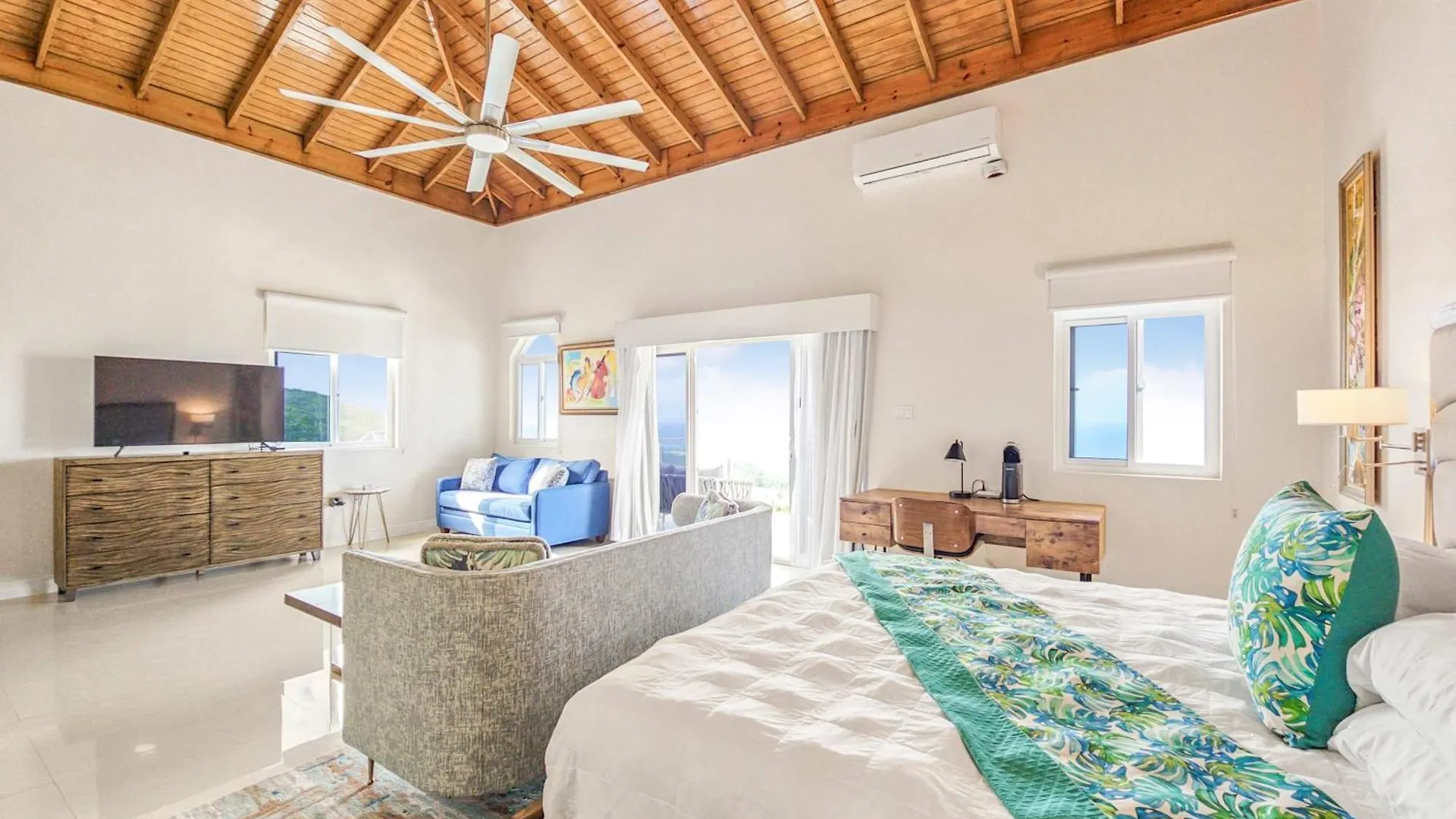 Villa Hospitality Expert Bts 10Br Pool Beach Montego Bay Jamaica